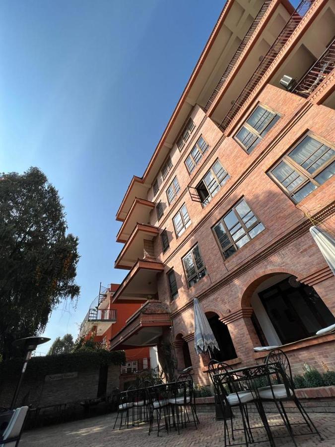 โรงแรมซัมมิท Lalitpur ภายนอก รูปภาพ