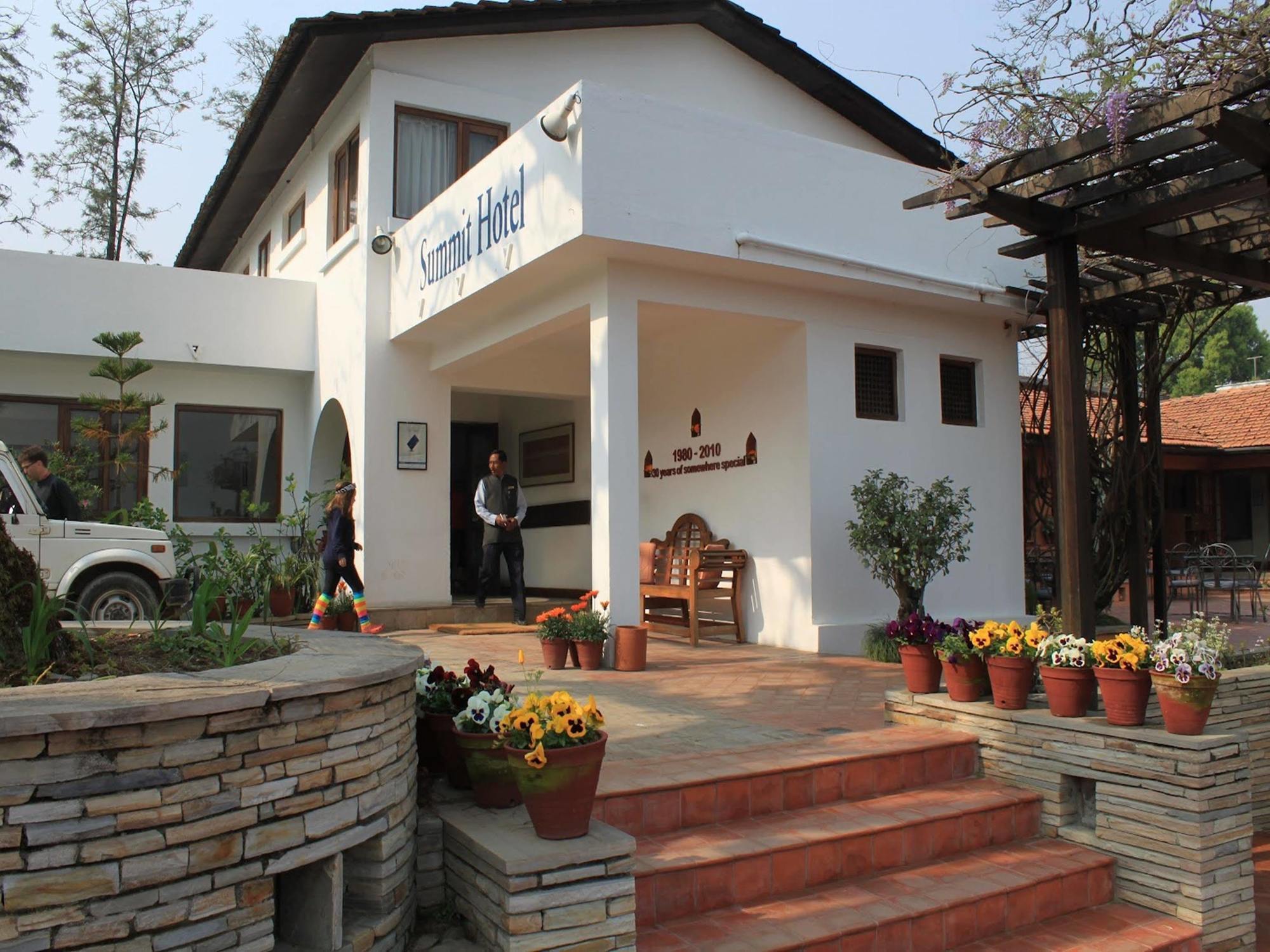 โรงแรมซัมมิท Lalitpur ภายนอก รูปภาพ