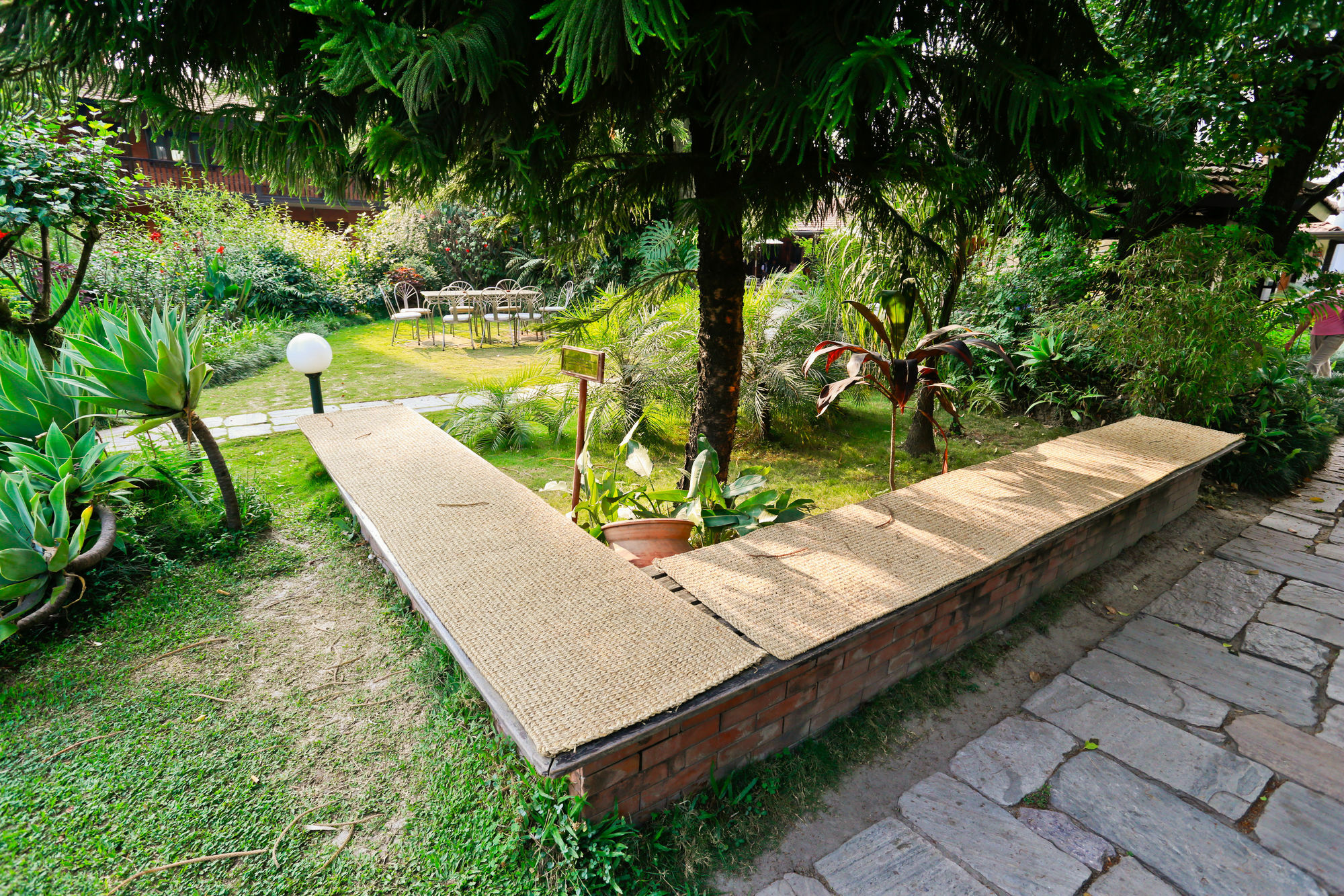 โรงแรมซัมมิท Lalitpur ภายนอก รูปภาพ